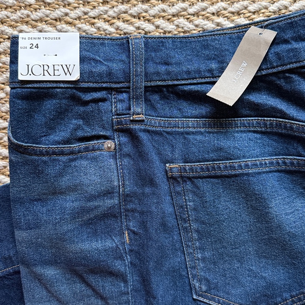 *NEW* J. Crew High-Rise Denim Trouser Jean - Picture 2 of 4